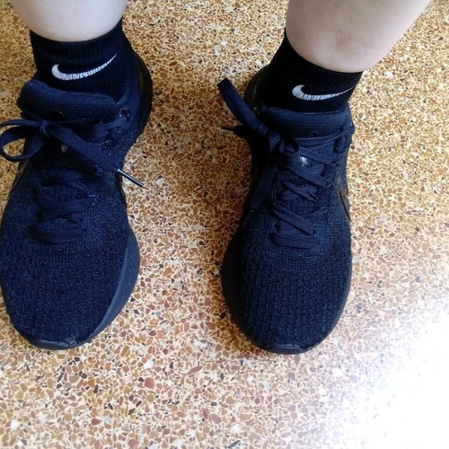 Nike React Infinity Run3 athletic shoes used size 40.5 black