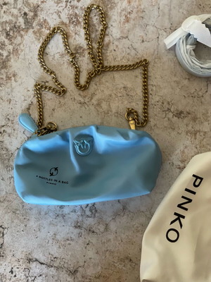 Pinko crossbody bag like new, blue