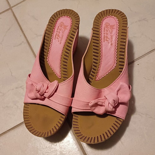 Pink platform shoes used with bow and gold studs, size 37