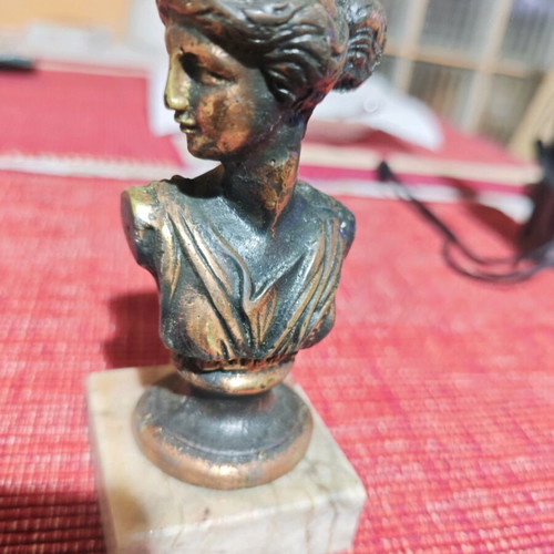 Vintage bronze busts set of 4 used decorative figurines