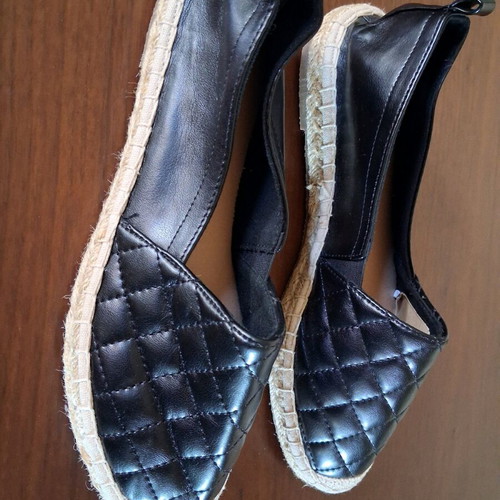 Espadrilles Only size 41 black with quilted design new