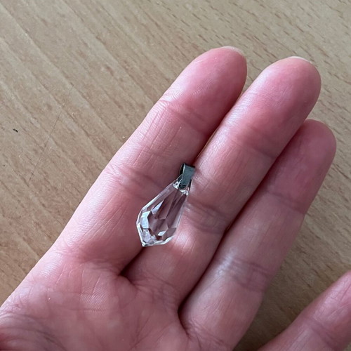 Clear Crystal Teardrop Pendant like new