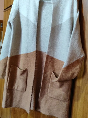 Amisu (New Yorker) knitted cardigan XS like new, colorblock