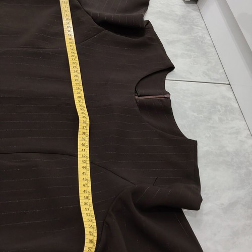 Women's suit set 3 pieces size 48 like new, brown