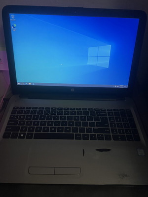 HP laptop μεταχειρισμένο, Intel Core i5, 8GB RAM, 256GB SSD, οθόνη 15 ιντσών