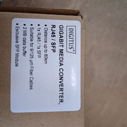 Digitus Gigabit media converter RJ45 / SFP like new