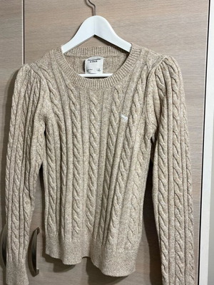 Abercrombie beige sweater used, size S