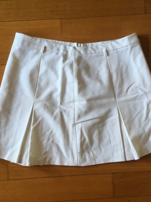 Φούστα ασπρη Μ από Ζαρα με πιέτες μίνι μεταχειρισμένη