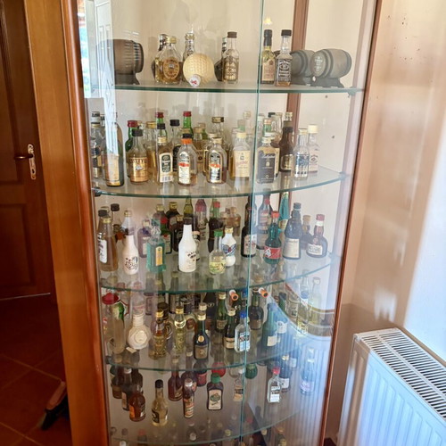 Miniature liquor bottles collection used, about 300 rare worldwide