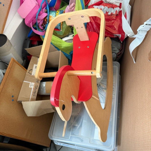 Hape Ξύλινο Κουνιστό Παιχνίδι Αλογάκι μεταχειρισμένο, μπεζ για 10+ μηνών