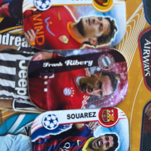 Totti, Suarez, Ribery collectible caps new