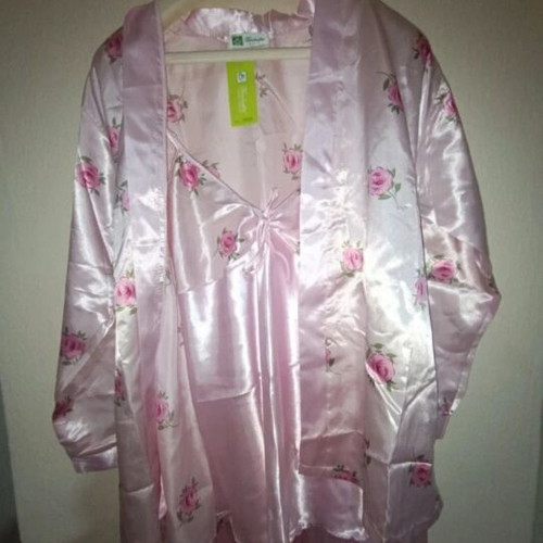 Women's satin sleepwear set 3 pieces new, floral pink