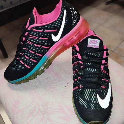 Nike athletic shoes like new, size 40, black and pink