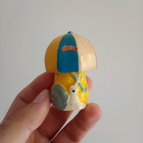Vintage wooden pencil sharpener used 70s - 80s with slight discoloration