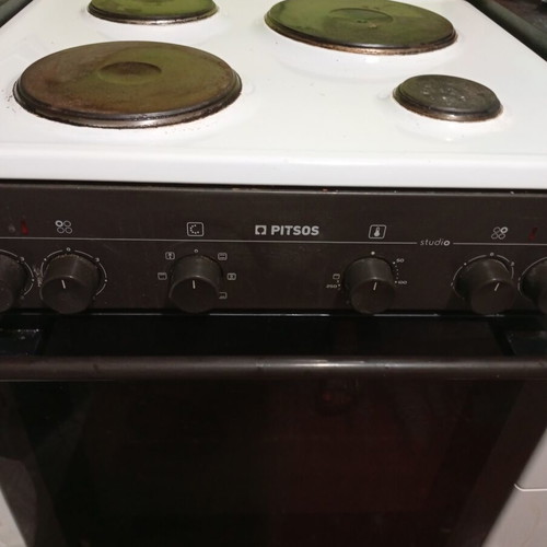 Pitsos electric stove used with enamel cooking plates