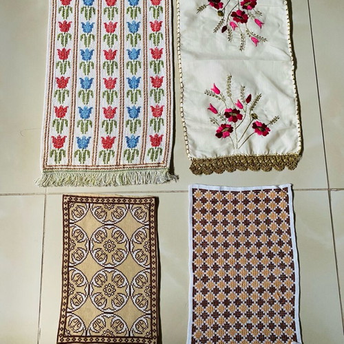 Small doilies used handmade embroidery set of 4 pieces