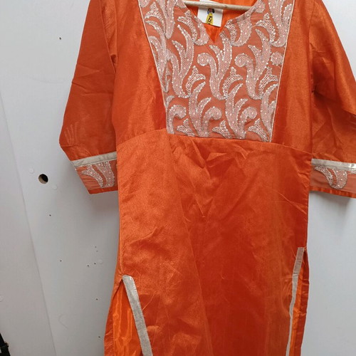 Women's Indian dress new, orange with embroidery