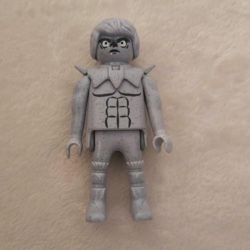 Playmobil 70732 series 21 used, missing wings, horns, lantern