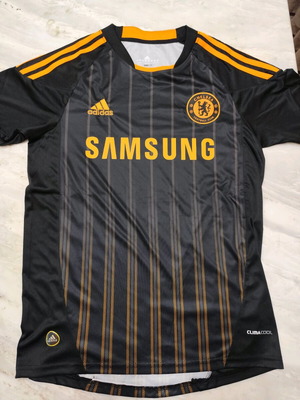 Chelsea jersey size Small like new, official replica