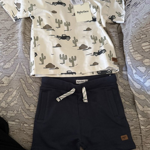 Babyface set new, t-shirt and shorts size 86 (12-18 months)