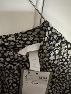 H&M blouse new size L