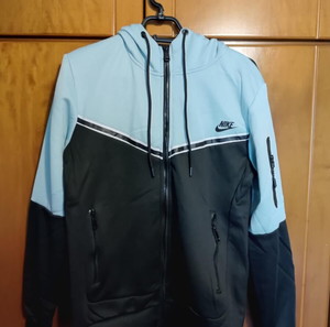 Καινούργια Nike Ζακέτα L