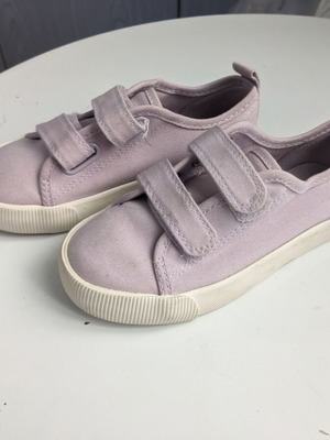 H&M girls' sneakers used purple size 27 with scratches