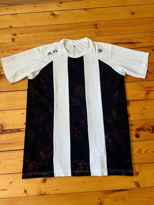 Adidas Mens Y-3 Roland Garros Tee like new, size L, white and black