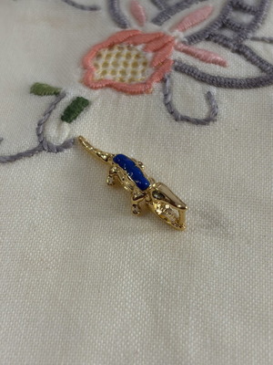 Pandora alligator pendant charm, gold color