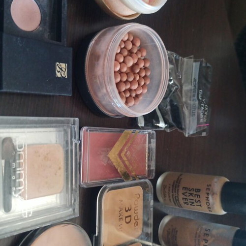 Cosmetics set of 34 pieces like new