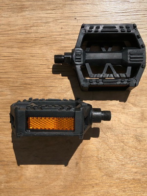 Black pedals for BMX bike with reflector, new