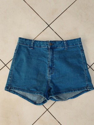 Bershka women's denim shorts like new, size M, blue