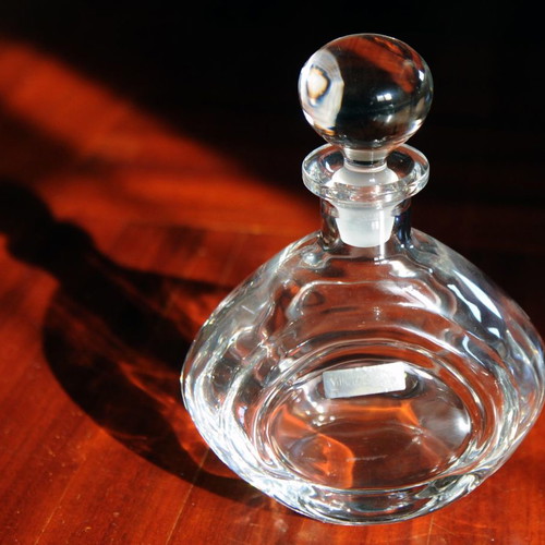 Crystal whiskey decanter with stopper new
