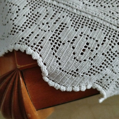 Handmade knitted table runner new