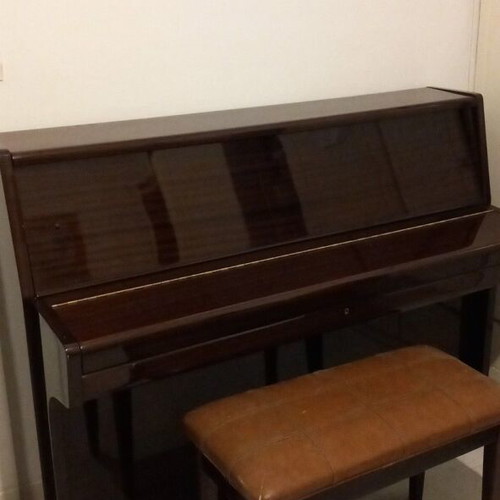Kawasaki Upright Piano brown glossy, like new