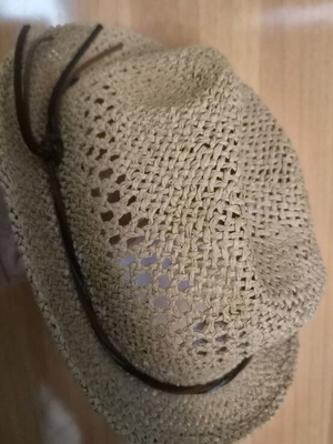 Children's straw hat size 52 beige like new