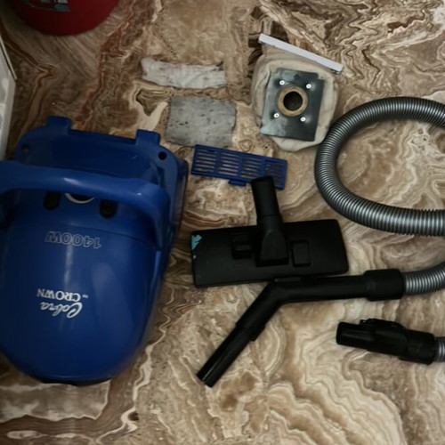 Cobra by Crown vacuum cleaner 1400W JC861E model