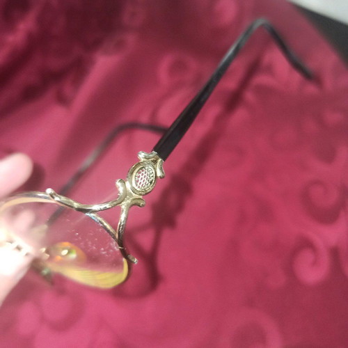 Eyeglass frame used, black and gold, with Artisti Italiani case