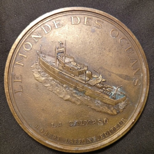 French medal Jacques Yves Cousteau bronze 9 cm used