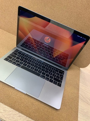 MacBook Pro 2017 13inch 8GB/512GB used