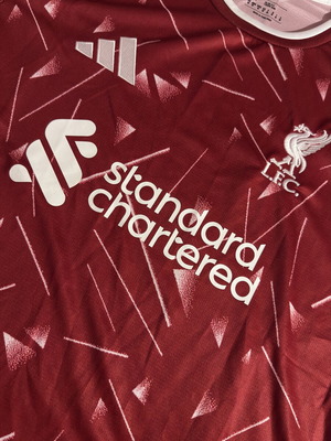 Liverpool FC Jersey 2026/27 Medium new official replica