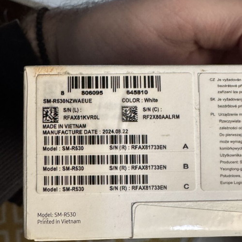 Samsung Galaxy Buds 3 wireless earbuds like new with charging case and box