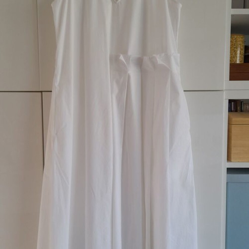 Summer dress Max&Co white poplin with matching belt like new