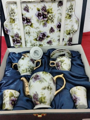 Porcelain miniature set in case