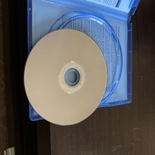 Resident Evil 7: Biohazard PS4 like new, VR compatible