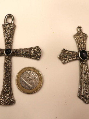 Steel crosses vintage 80s set of 2 new