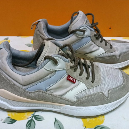 Levi's leather sneakers size 39 used, sport style, beige