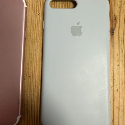 I phone 7 Plus like new with case