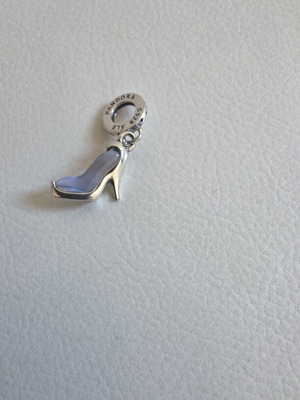 Pandora charm Cinderella pump, turquoise