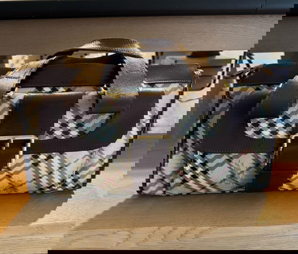 Αυθεντική τσάντα  Burberry